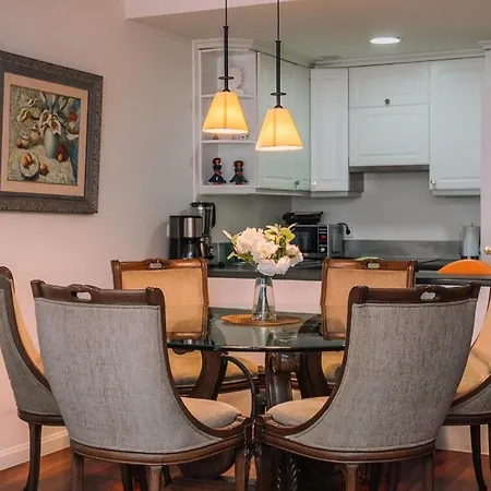 Con Encanto En El Centro De By شقة